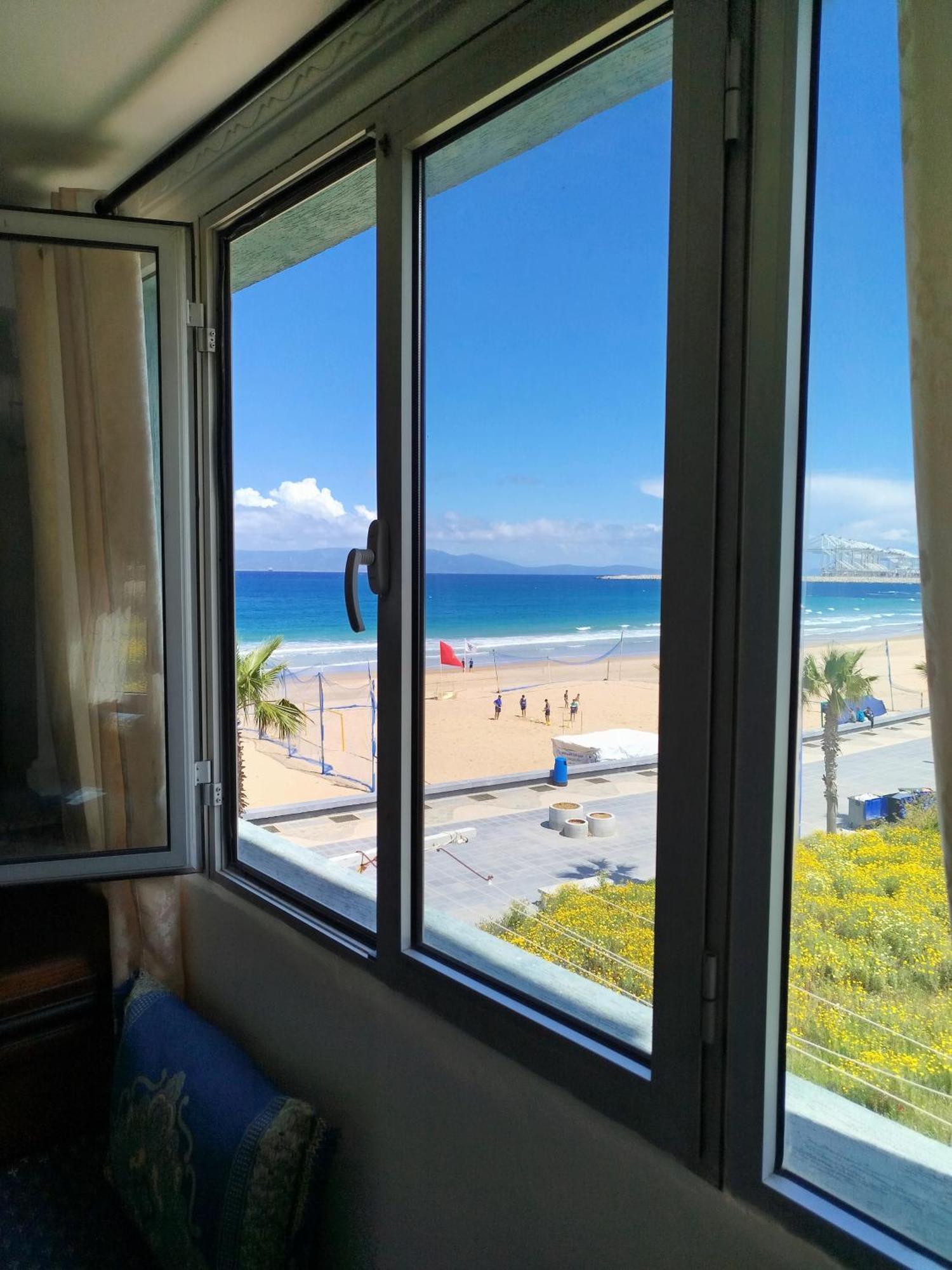 Apartment Corniche Ksar Sgher Ksar es-Sghir Kültér fotó